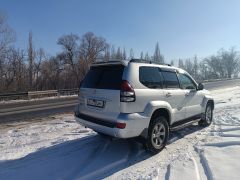 Сүрөт унаа Toyota Land Cruiser Prado