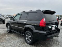 Photo of the vehicle Lexus GX