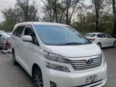 Фото авто Toyota Alphard