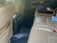 Сүрөт унаа Toyota Sequoia