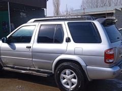 Сүрөт унаа Nissan Pathfinder