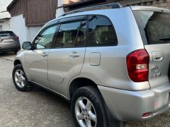 Photo of the vehicle Toyota RAV4