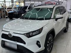 Photo of the vehicle Toyota RAV4