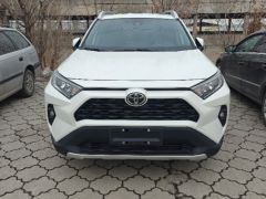 Сүрөт унаа Toyota RAV4