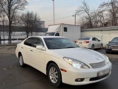 Photo of the vehicle Lexus ES