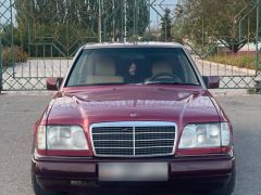 Сүрөт унаа Mercedes-Benz W124