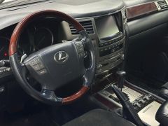 Сүрөт унаа Lexus LX