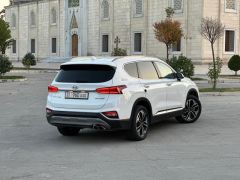 Photo of the vehicle Hyundai Santa Fe