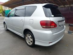 Фото авто Toyota Ipsum