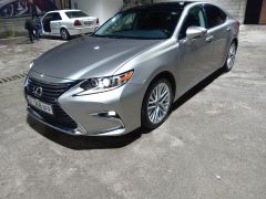 Photo of the vehicle Lexus ES