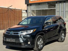 Photo of the vehicle Toyota Highlander