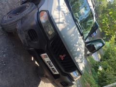 Сүрөт унаа Mitsubishi Montero Sport