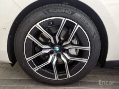 Сүрөт унаа BMW i7