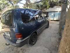 Сүрөт унаа Nissan Serena