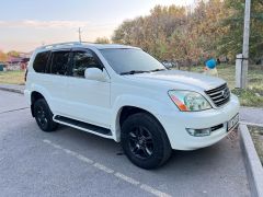 Photo of the vehicle Lexus GX