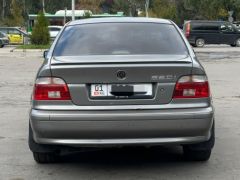 Photo of the vehicle BMW 5 Series