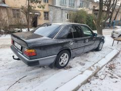 Фото авто Mercedes-Benz W124