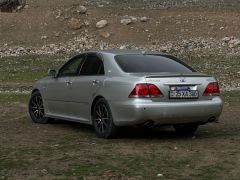 Сүрөт унаа Toyota Crown