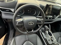 Сүрөт унаа Toyota Highlander