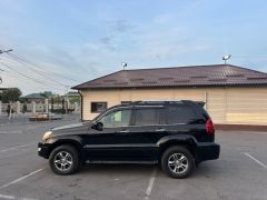 Photo of the vehicle Lexus GX