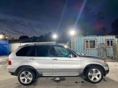 Photo of the vehicle BMW X5