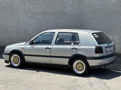 Фото авто Volkswagen Golf