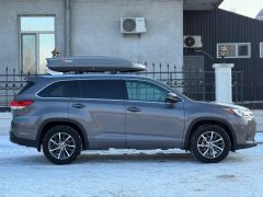 Photo of the vehicle Toyota Highlander