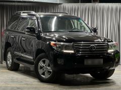 Photo of the vehicle Toyota Land Cruiser