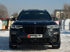 Фото авто BMW X7