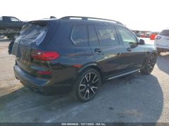 Photo of the vehicle BMW X7