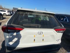 Сүрөт унаа Toyota RAV4