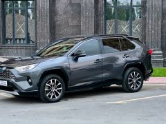 Сүрөт унаа Toyota RAV4