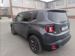 Сүрөт унаа Jeep Renegade