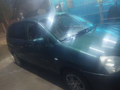 Сүрөт унаа Suzuki Liana