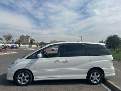 Photo of the vehicle Toyota Estima