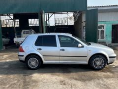 Фото авто Volkswagen Golf