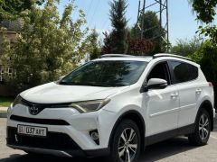 Сүрөт унаа Toyota RAV4