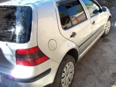 Photo of the vehicle Volkswagen Golf