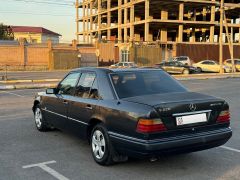 Фото авто Mercedes-Benz W124