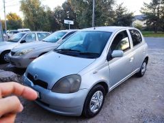 Сүрөт унаа Toyota Vitz