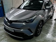 Фото авто Toyota C-HR