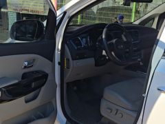 Photo of the vehicle Kia Carnival