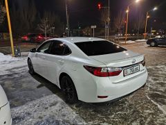 Photo of the vehicle Lexus ES