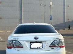 Photo of the vehicle Toyota Crown