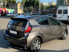 Фото авто Toyota Prius c