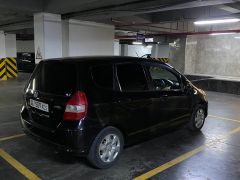 Photo of the vehicle Honda Fit