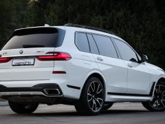 Фото авто BMW X7