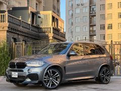 Photo of the vehicle BMW X5