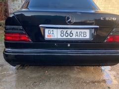 Сүрөт унаа Mercedes-Benz W124