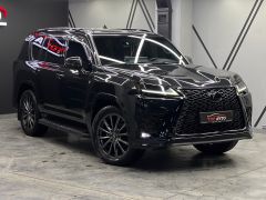 Photo of the vehicle Lexus LX